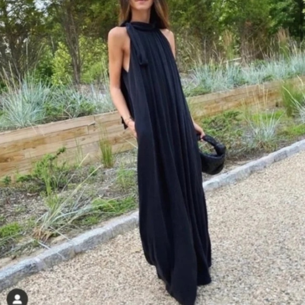 Something Navy Black Tie Neck Maxi Dress size medium NWT
